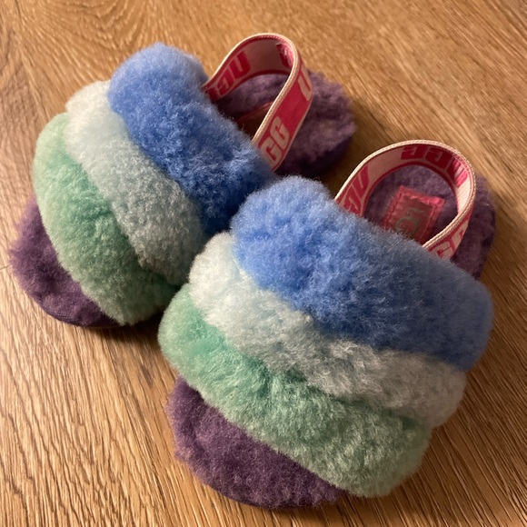 Ugg baby fur slides soo cute size 6 - Picture 6 of 6